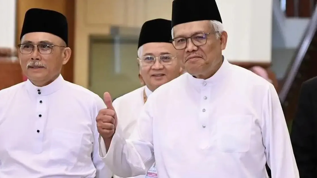 Hamzah Named Opposition Leader With Backing of PAS and Bersatu Majority, Says Kiandee