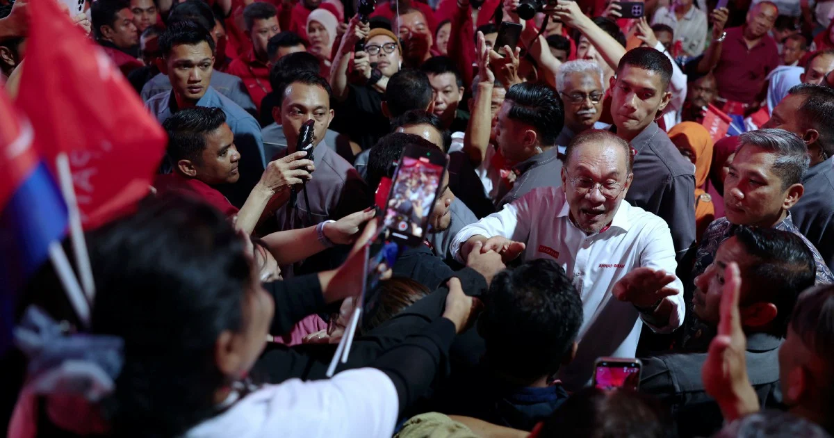 Anwar leads Pakatan Harapan's push into Johor with full slate of 56 candidates