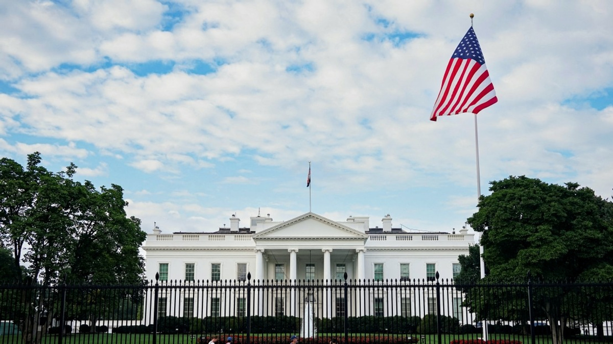 FBI Foils Alleged Attack Plot Against Trump's White House UFC Event