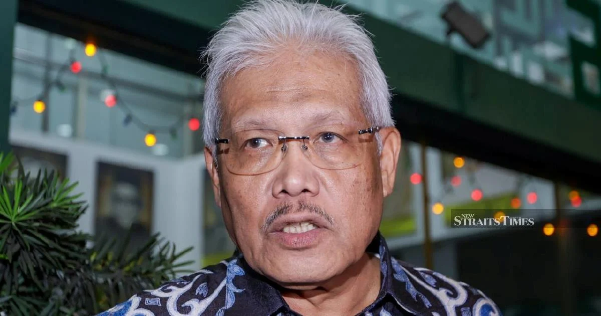 Formal Opposition Leader Notice for Hamzah to Be Tabled Before Parliament Reconvenes