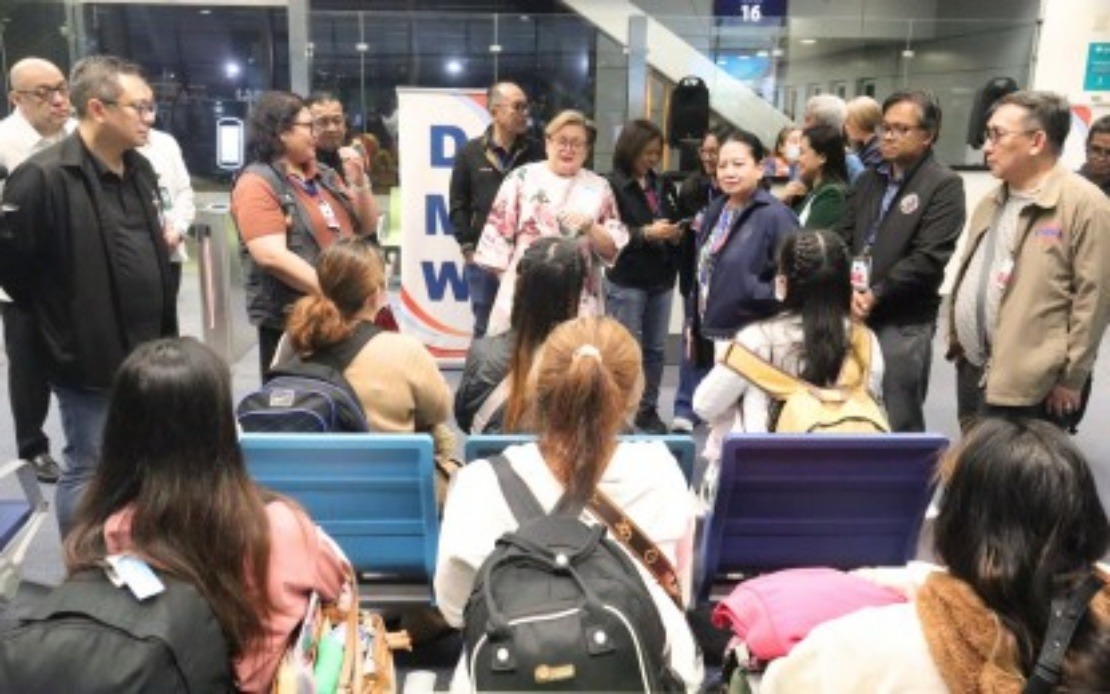 24 Filipinos Detained in Russia Return Home After Marcos-Putin Talks
