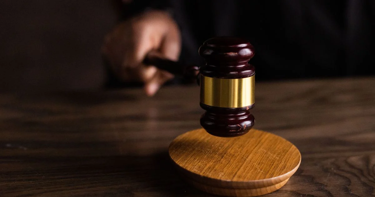 Three guards ordered to pay RM5,000 each for shaking down UNHCR cardholder