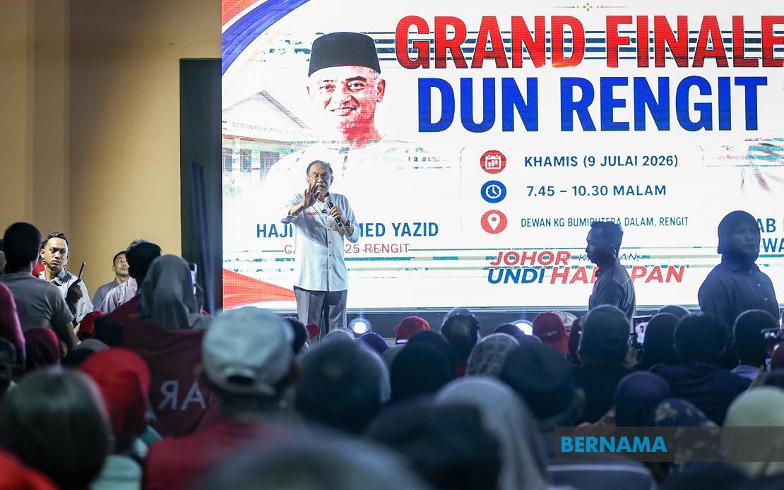 Anwar Pledges Healthcare and Water Infrastructure Push in Johor Campaign