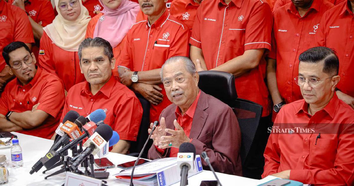 Bersatu Prepared for Contest with Pas in Johor, Warns Muhyiddin