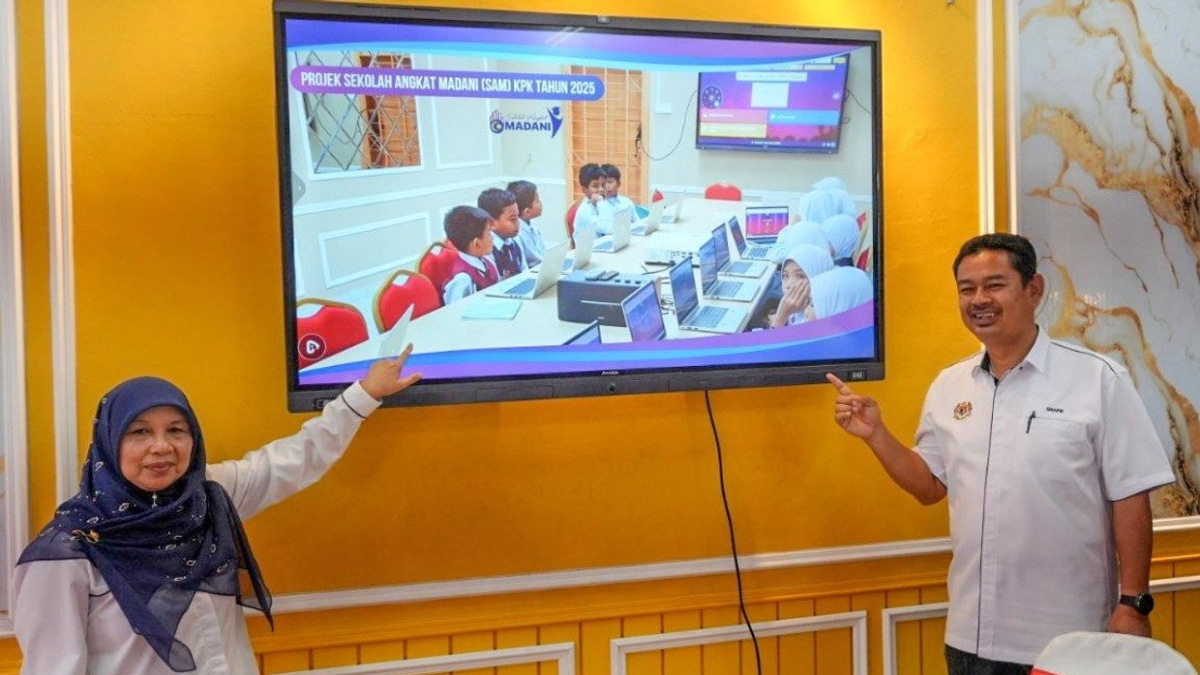 Ministry Invests RM100,000 to Modernise Rural School Under Adoption Initiative