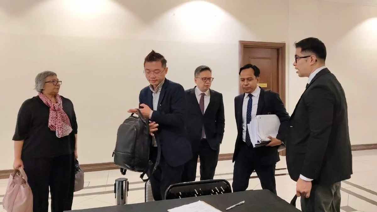 Zara Qairina Mahathir's Writings Show No Signs of Strained Maternal Relationship, Court Told