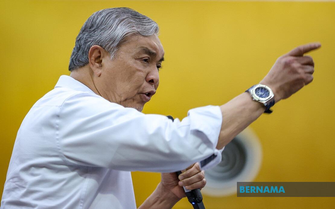 Ahmad Zahid Urges Political Education Programme for Student Leaders