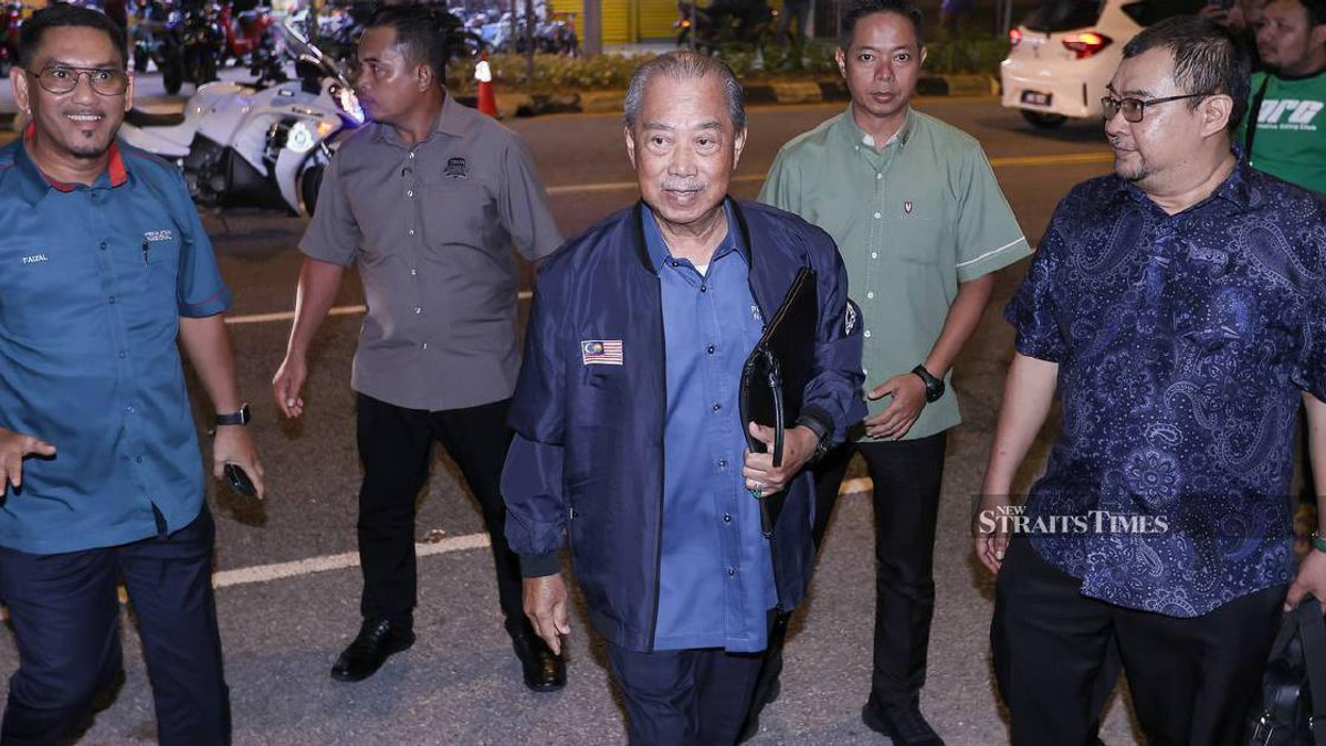 Perikatan Nasional Convenes Emergency Council Meeting as Coalition Faces Critical Decision