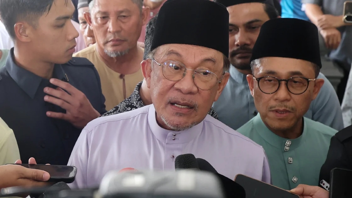 Syariah Court Reforms Won't Compromise Non-Muslim Freedoms, Says PM