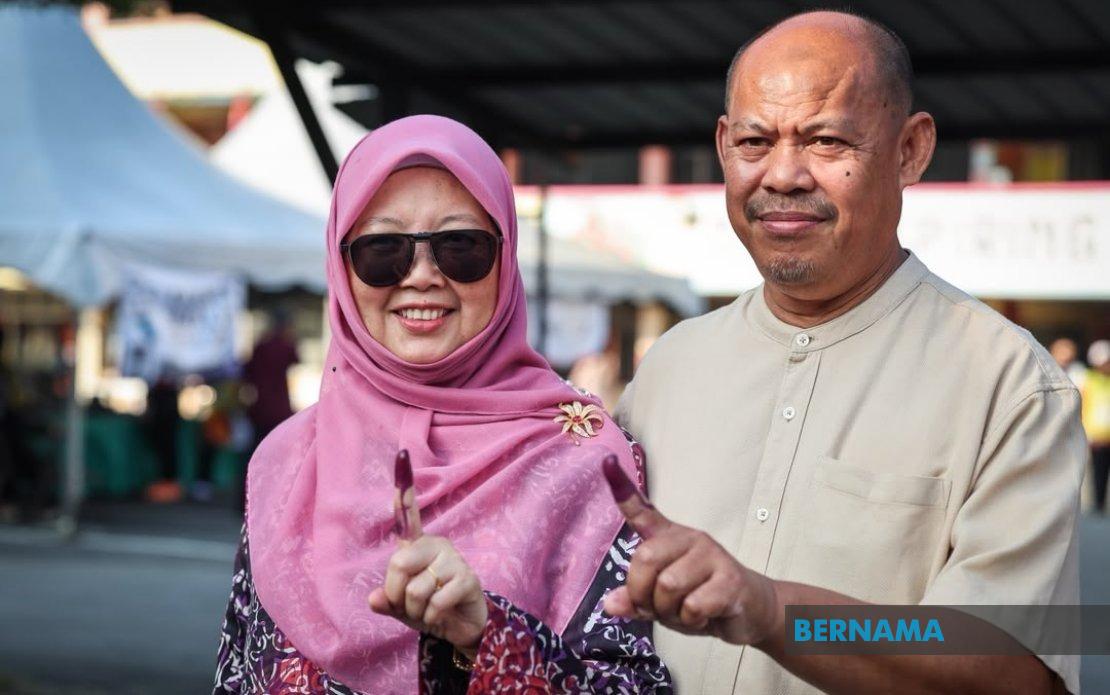 Johor Election Day: Party Chiefs Lead Early Voting Drive