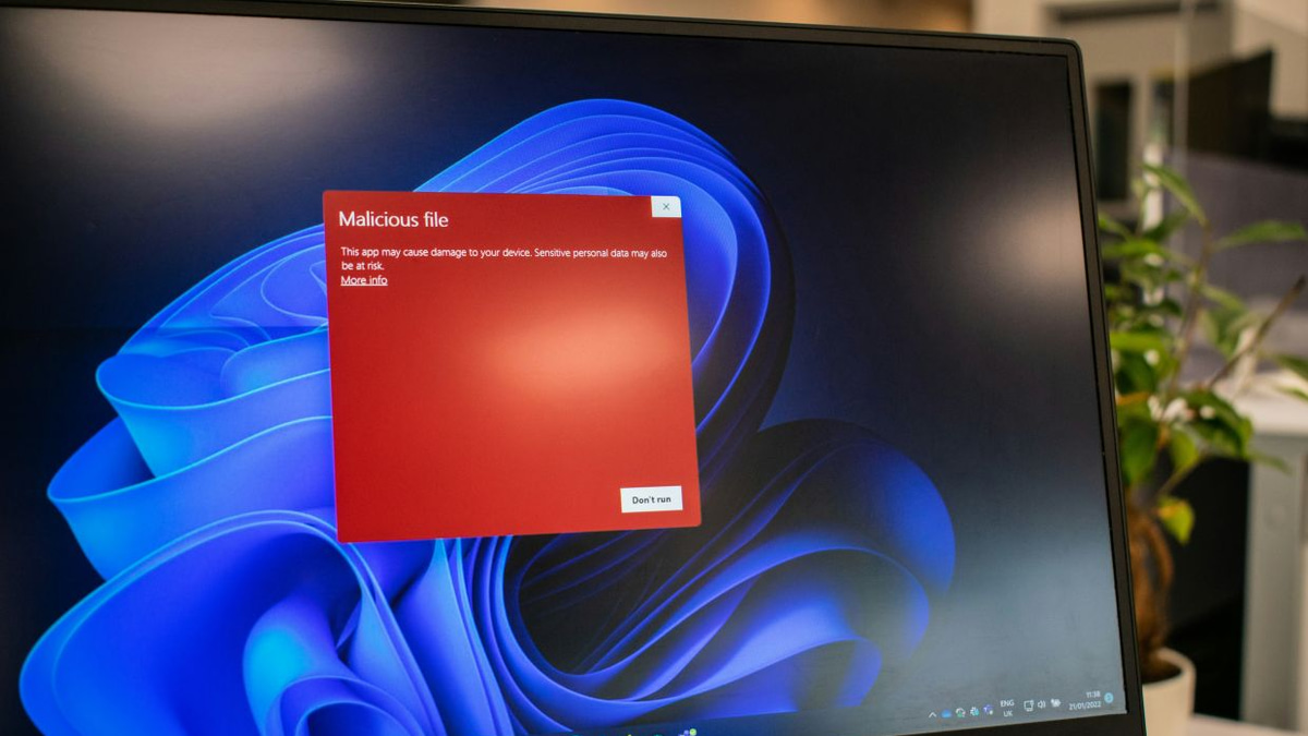 MyCert alerts users to dangerous malware spreading via WhatsApp Web and Desktop