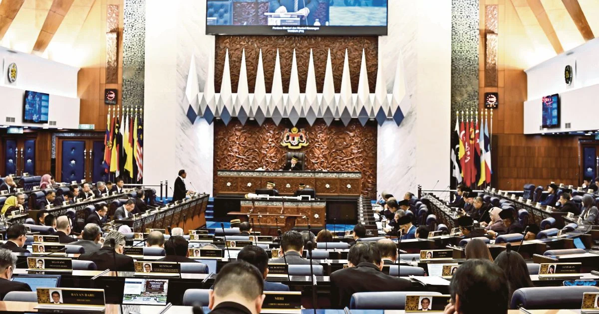 Parliament Erupts Over Opposition Leadership Row as PAS-Bersatu Tensions Flare