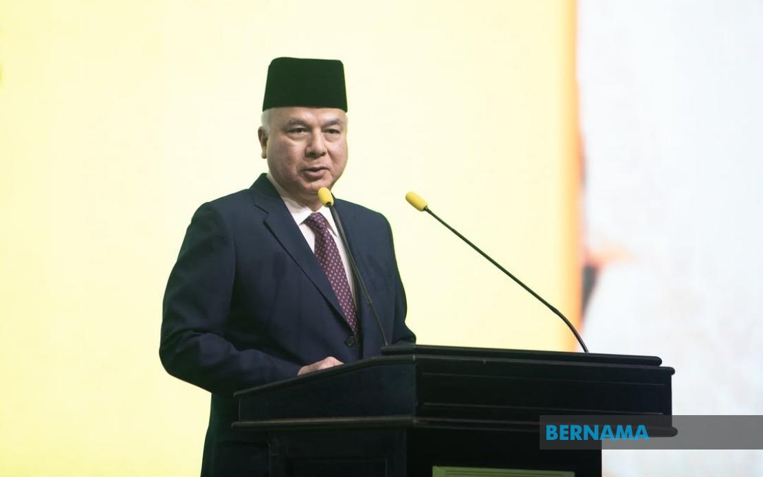 Strong Institutions and Accountable Leaders Essential to Nation-Building, Says Sultan Nazrin