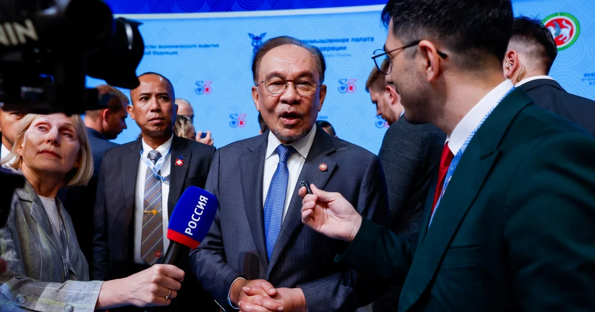 Anwar Highlights Cultural Diplomacy, Citing Appreciation for Russian Arts and Literature