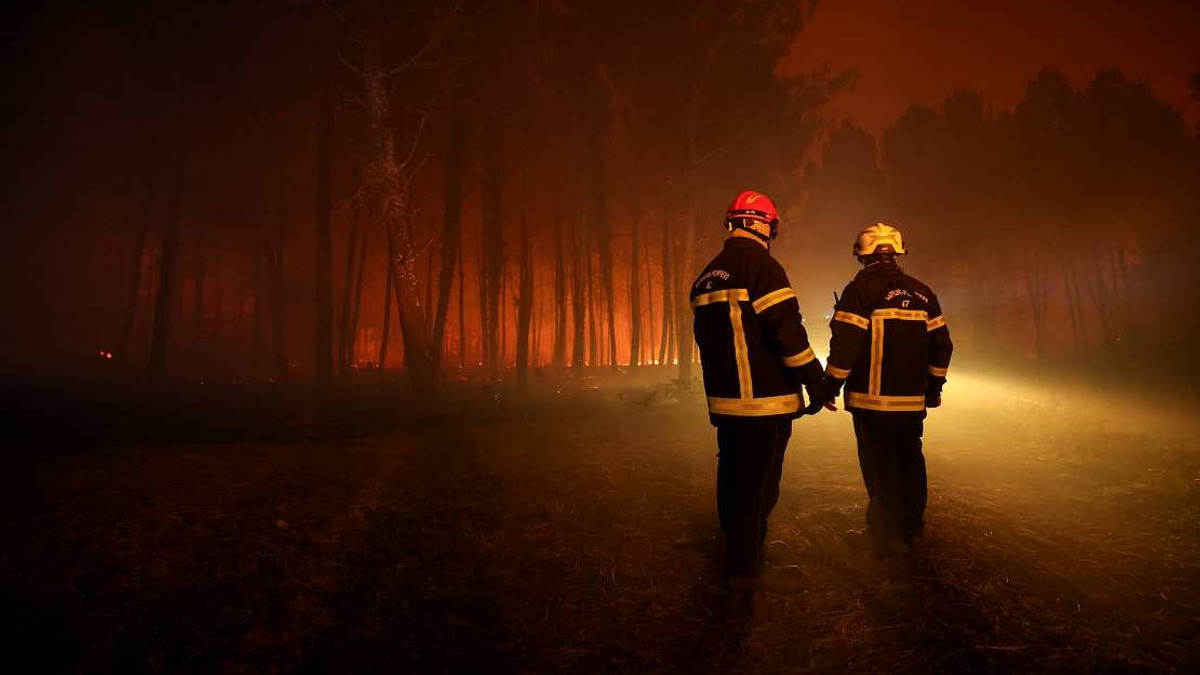 French Teen Charged Over Fire That Claimed Two Firefighters' Lives