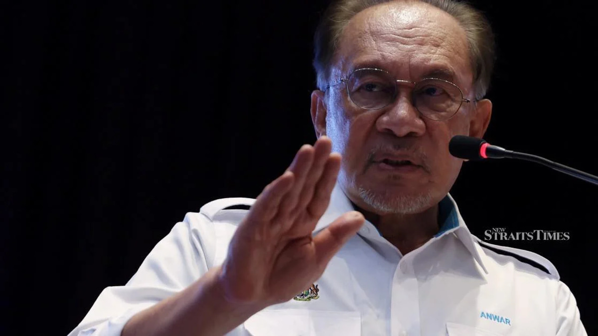 Malaysia's civil service key to competitiveness gains, Anwar says