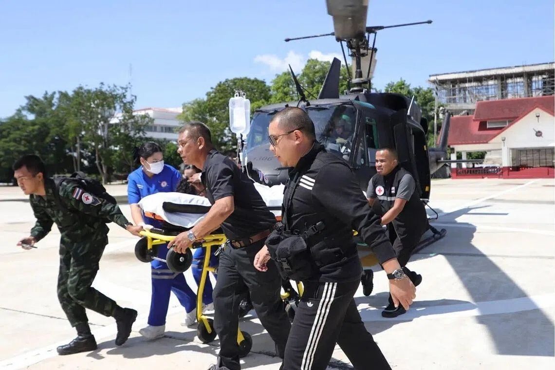 Two bomb attacks on Thai police in southern provinces wound eleven officers