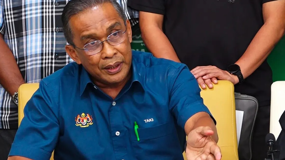 Hamzah Zainuddin Returns as Opposition Leader as PN Consolidates Parliamentary Stance