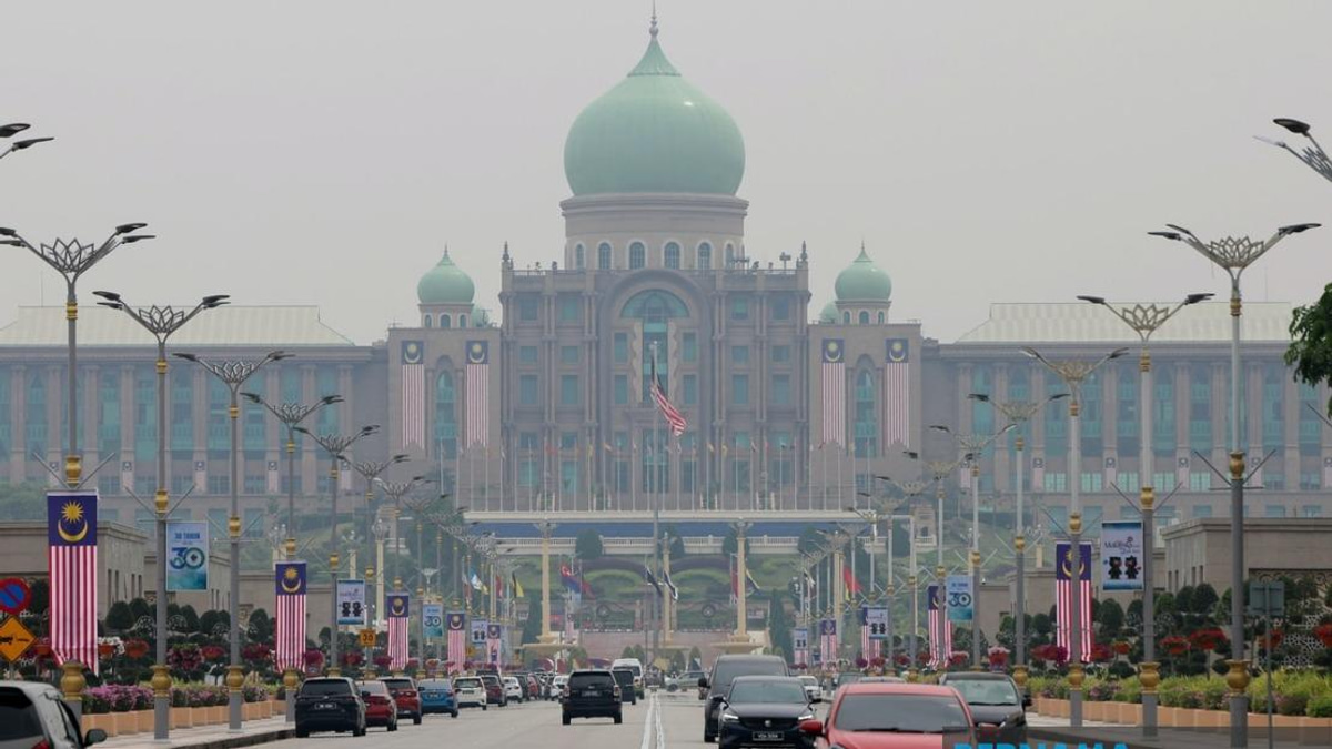 Haze Crisis to Feature in Anwar-Sultan Hassanal Bolkiah Talks