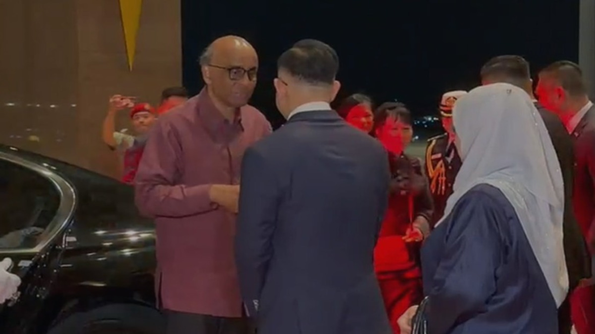 Singapore President Tharman Shanmugaratnam Arrives in Malaysia for Historic State Visit