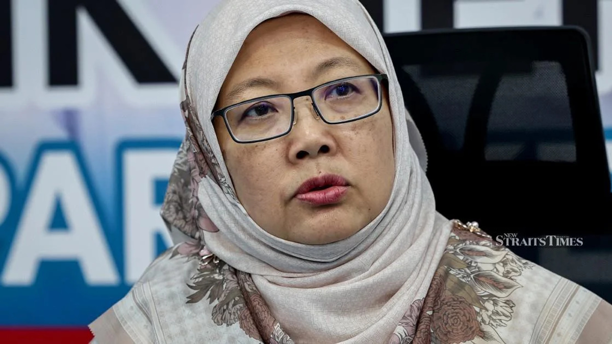 Zaliha Questions Onn Hafiz Over Conflicting Johor Leadership Stance