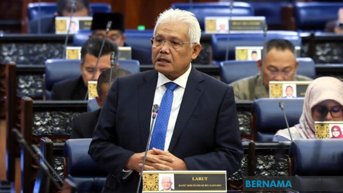 Hamzah Zainudin Officially Restored as Opposition Leader