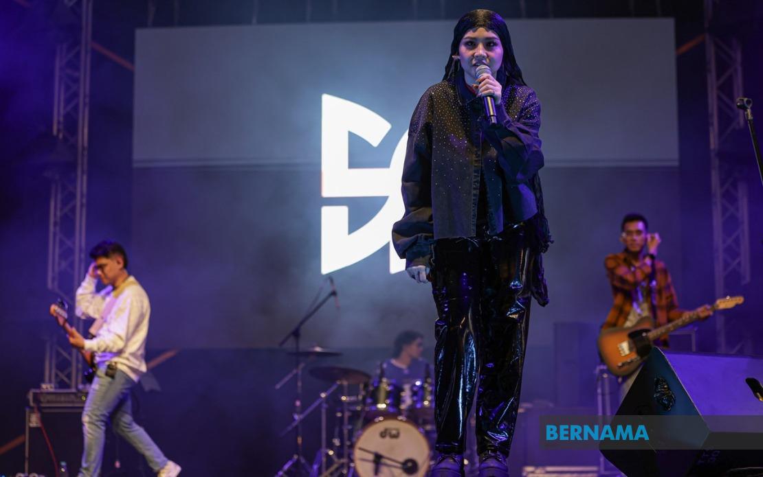 Riuh Pi Hawana Concert Draws Enthusiastic Crowds to Butterworth Despite Weather