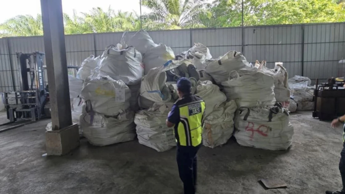 RM6.4 Million E-Waste Haul Nets Factory Manager in Kuantan Raid