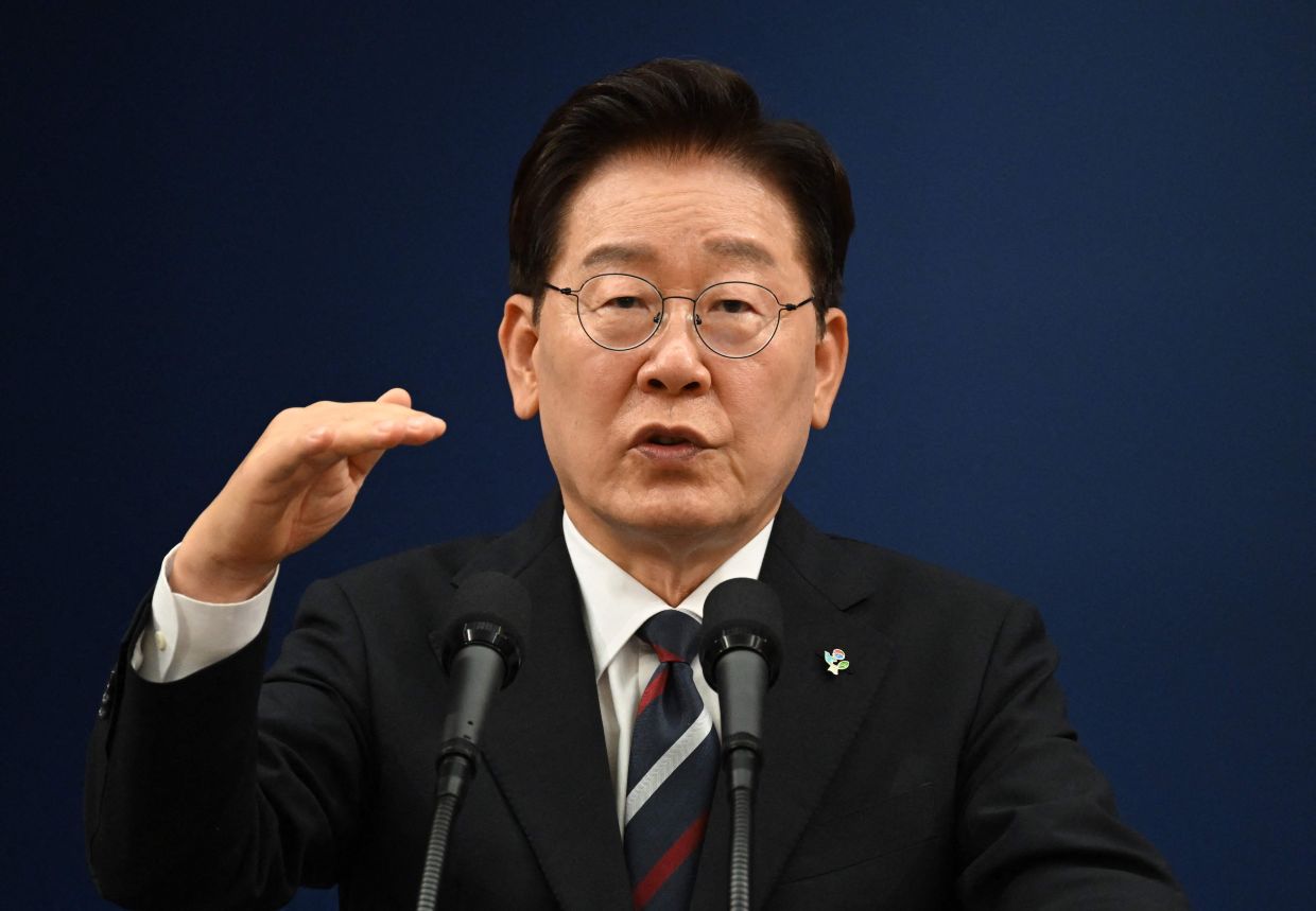 South Korean President Lee's approval rating slips below 50% for first time