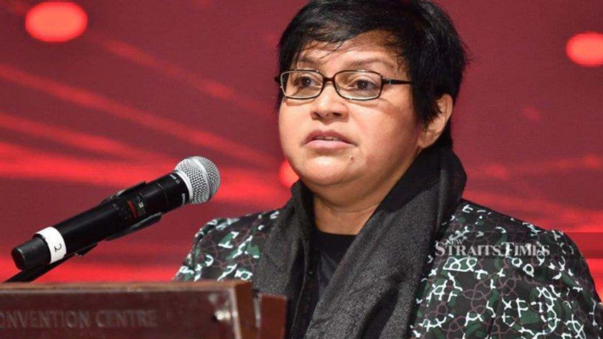 Coalition talks in Johor should await election verdict, says Azalina