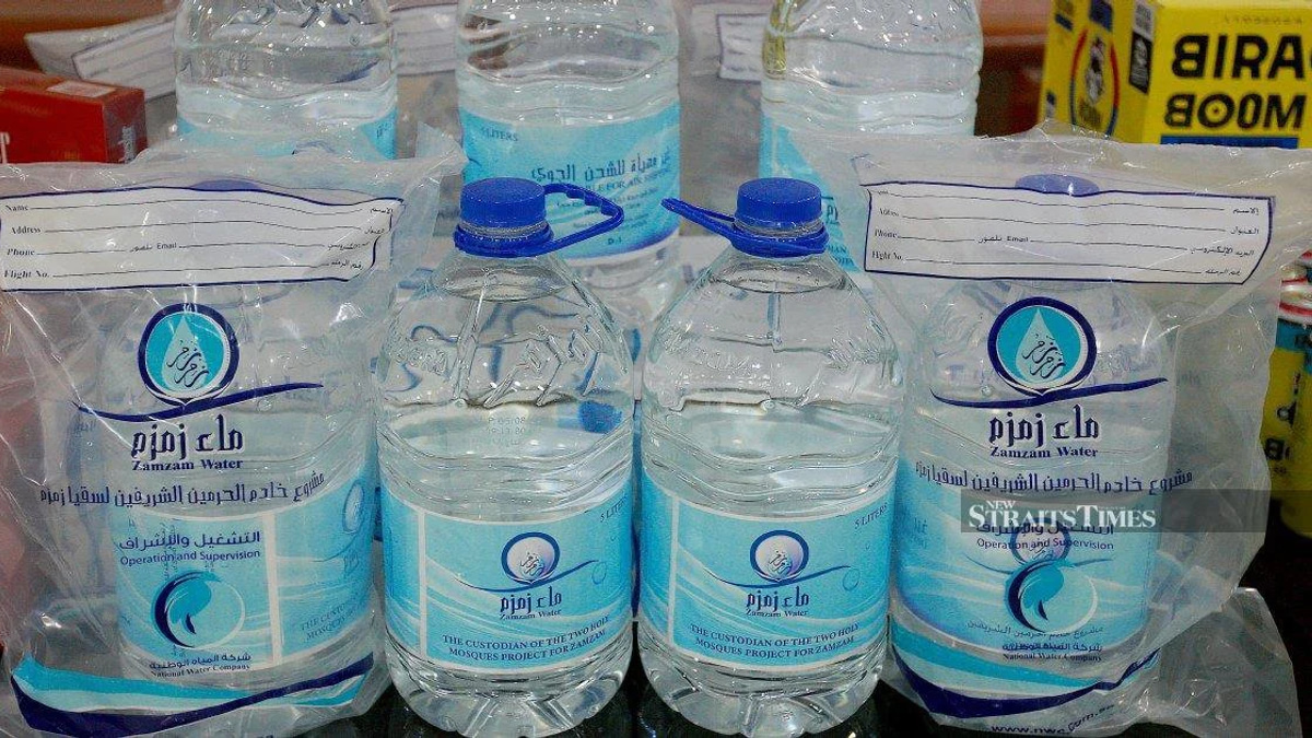 E-hailing Driver Faces RM101,750 Fine for Smuggling Holy Water Through Port