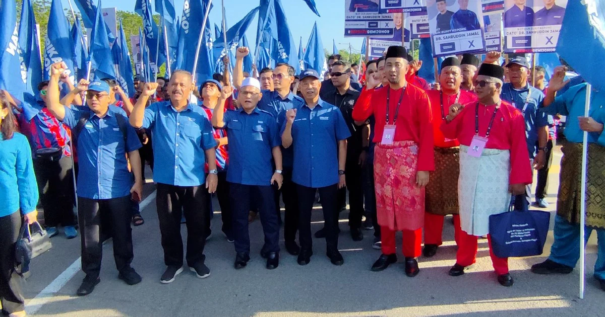 Bersatu Chief Muhyiddin Stands Behind Sahruddin's Johor Bid at Bukit Kepong
