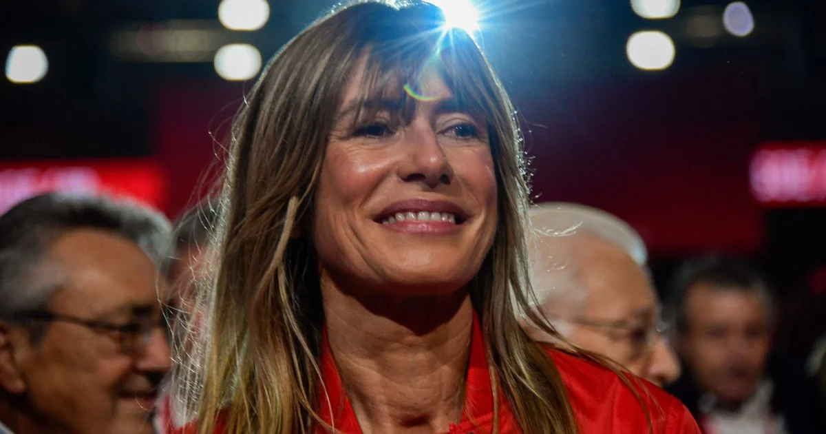 Spanish PM's Wife Banned From Leaving Country Ahead of Corruption Trial