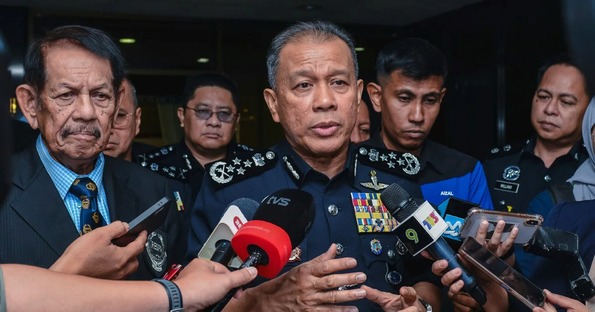 Police Launch Internal Probe into Officer in Controversial China Video