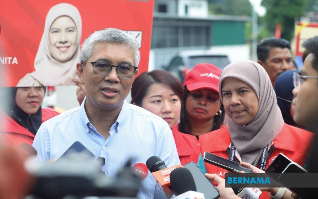 Tengku Zafrul Says Voter Sentiment Strongly Behind PH's Pilah Candidate