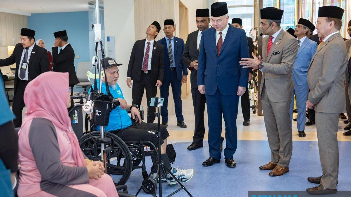 Sultan Nazrin Opens High-Tech Rehab Centre, Urges Private Sector to Support Workers' Recovery
