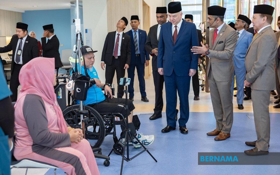 Sultan Nazrin Opens High-Tech Rehab Centre, Urges Private Sector to Support Workers' Recovery