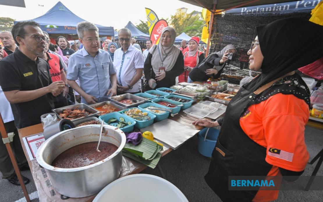 Government Channels RM9.8 Billion to Expand Microcredit Access for Hawkers and Small Traders