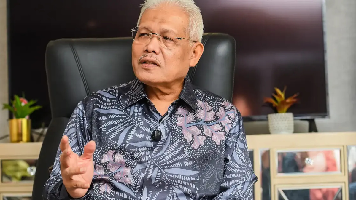 Hamzah's Political Comeback Signals Perikatan Nasional's Push for Moderate Positioning