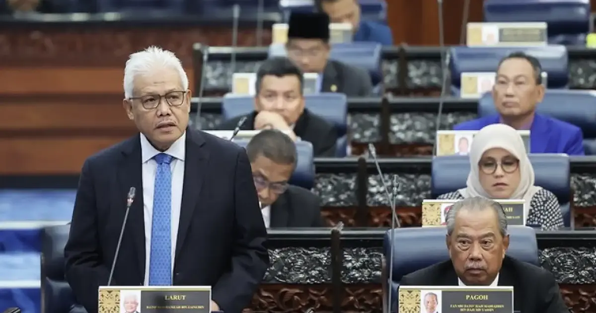 Hamzah Reclaims Opposition Leader's Front Row Seat as Muhyiddin Moved Down