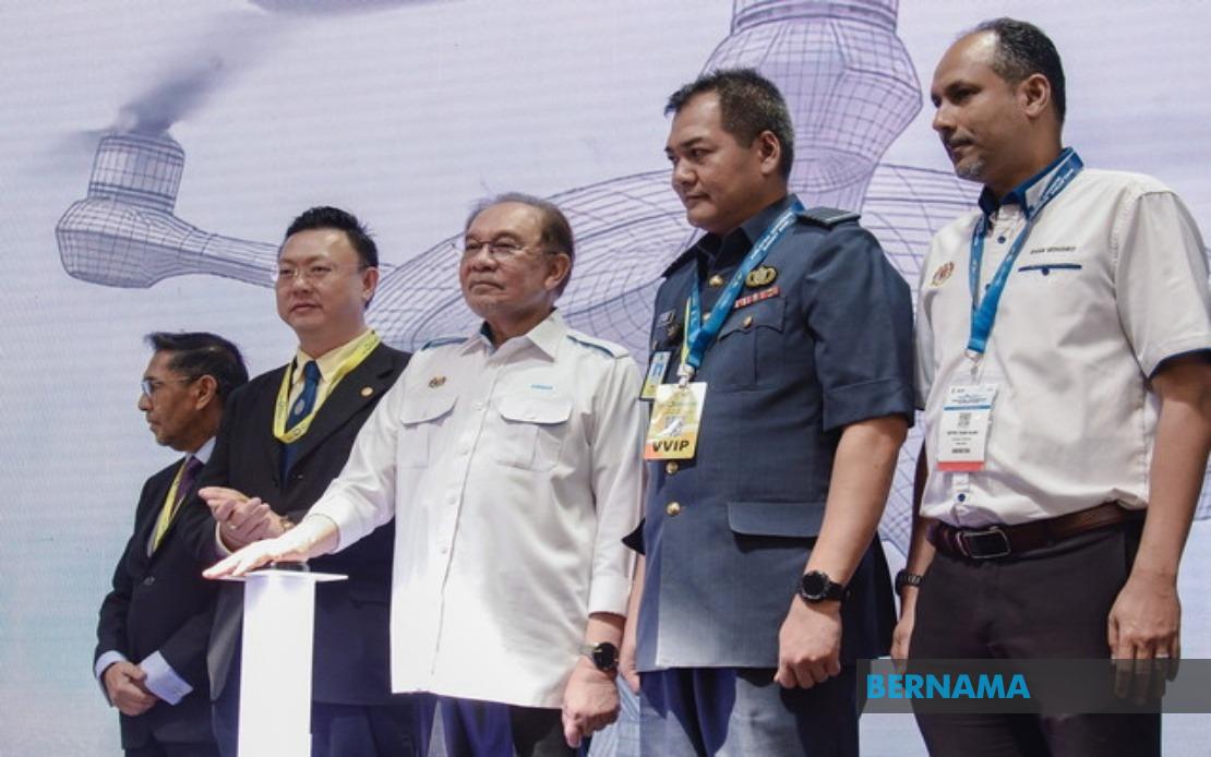 Malaysia Must Accelerate Drone Technology Development to Boost Economic Competitiveness, Says PM Anwar