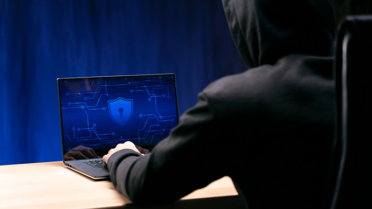 Two young British hackers sentenced to 5.5 years for Transport for London cyberattack