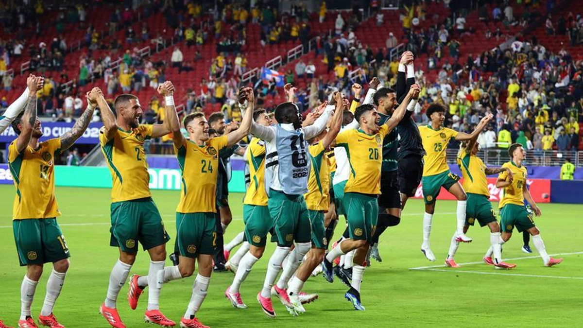 Australia Advance to World Cup Knockouts with Stalemate Against Paraguay