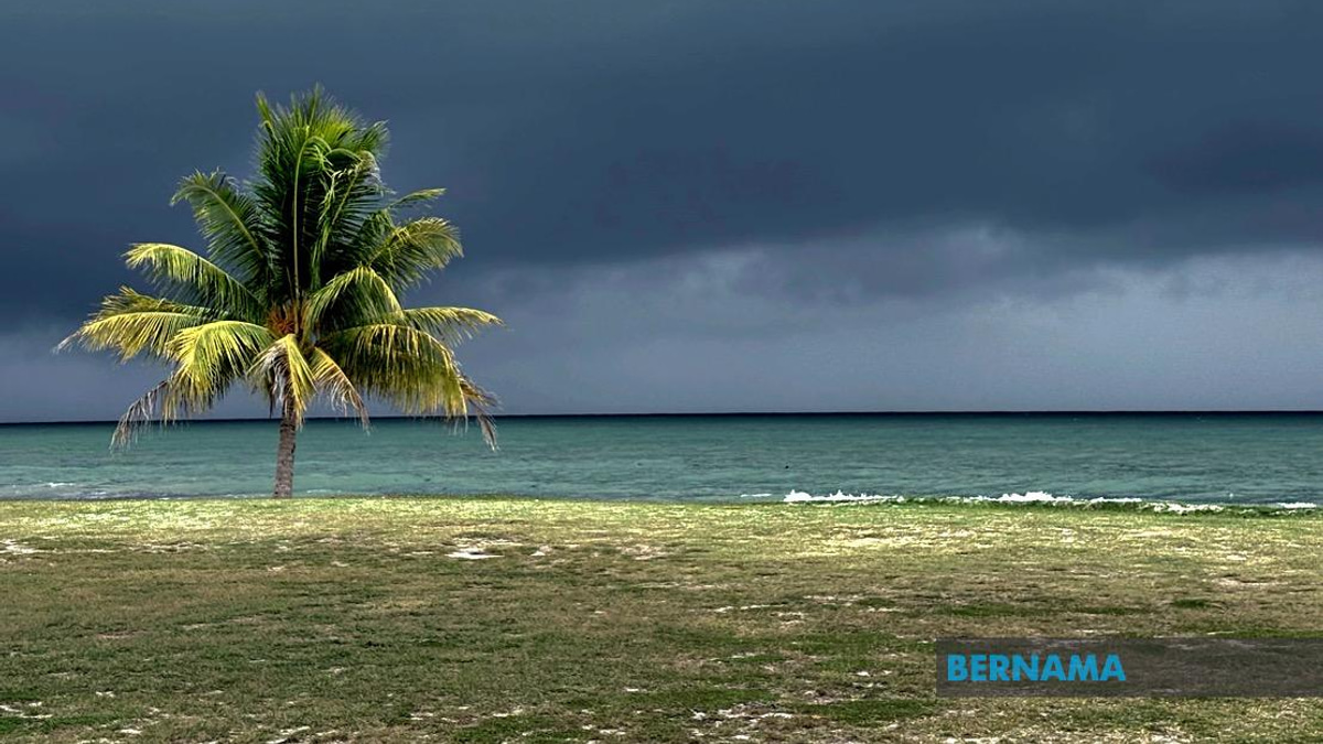 Heavy Rain and Thunderstorms to Drench Five States Through Evening