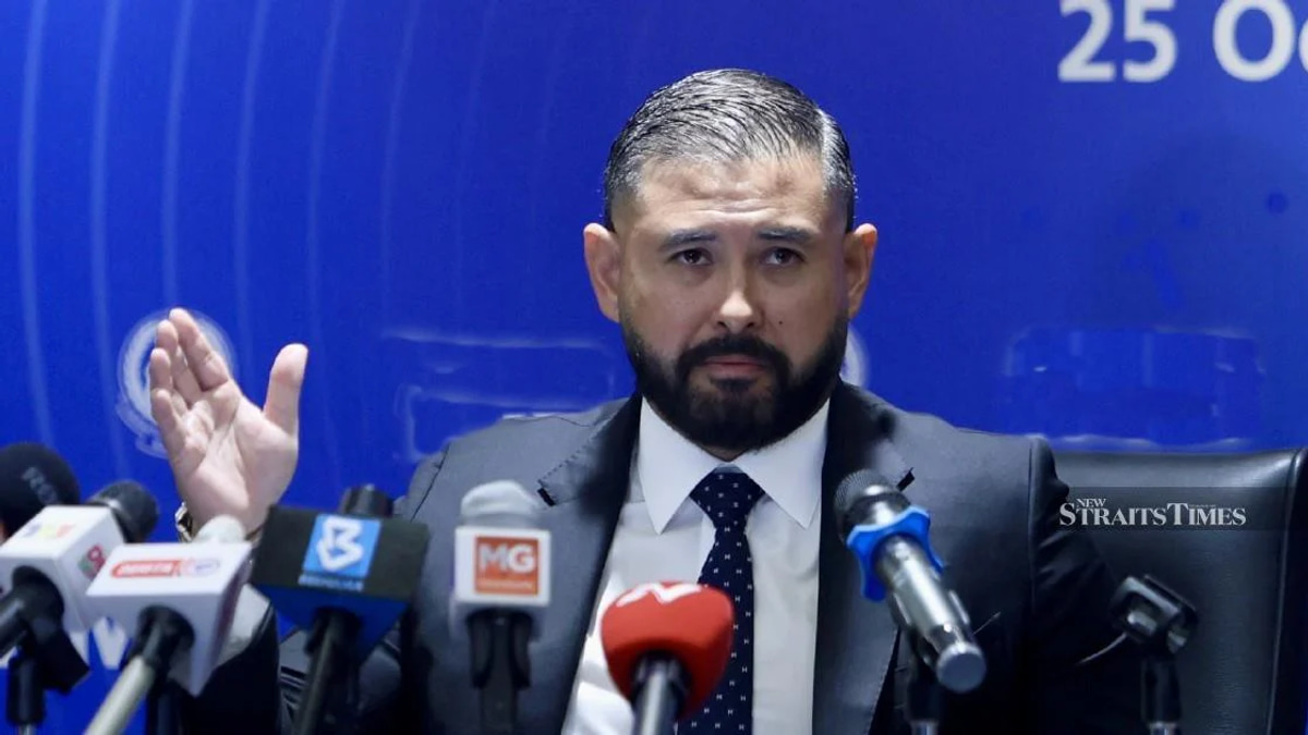 Johor Regent Challenges PM's 'Leakage' Narrative, Blames Federal Drainage of State Revenue