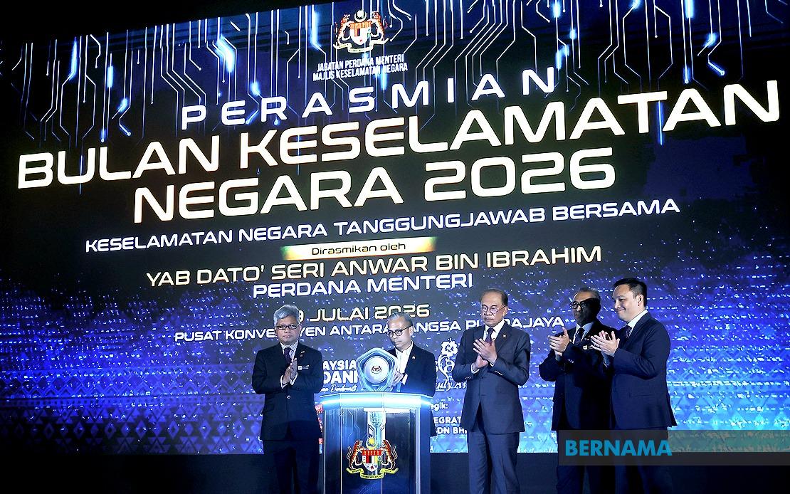 PM Anwar Warns Against Divisive Sentiments as Malaysia Confronts Complex Security Threats