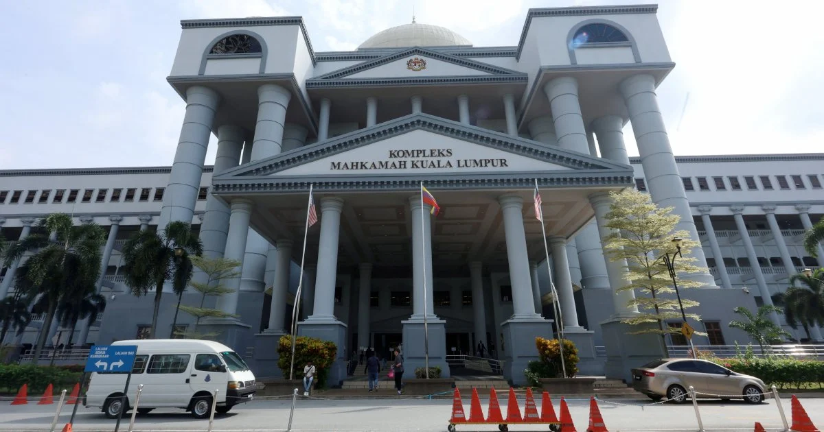 Statutory Body CEO Charged With Soliciting RM1 Million in Sports Facility Bribes