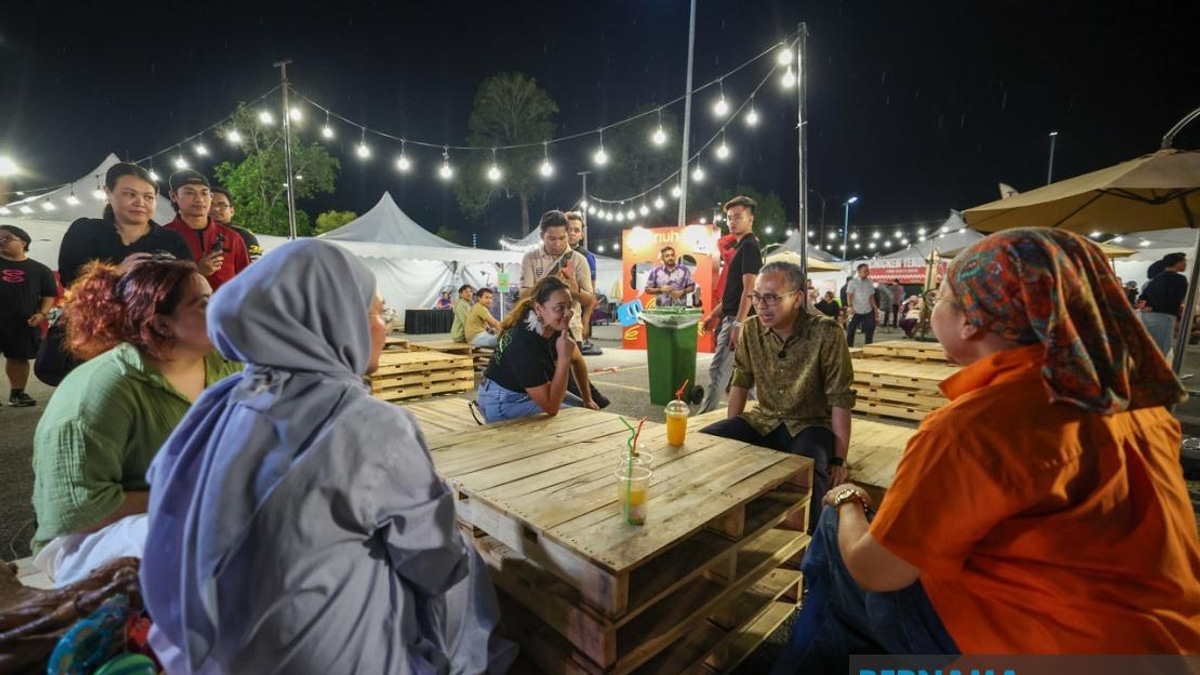 Communications Minister Pleased With RIUH Pi HAWANA Carnival's Strong Public Response