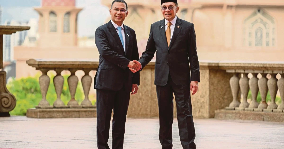 Bangladesh's Rahman Pledges Closer Ties with Malaysia's Anwar