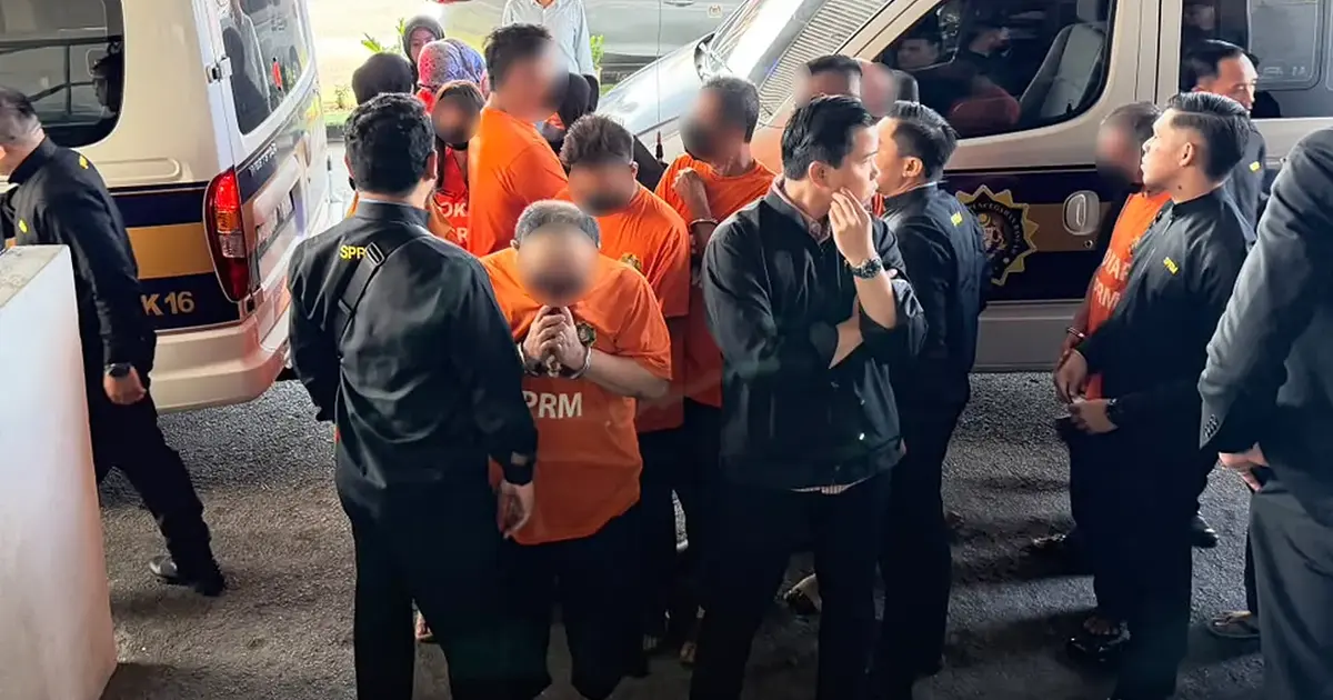 Government Agency Director Among 13 Arrested in RM2.5 Million Corruption Investigation